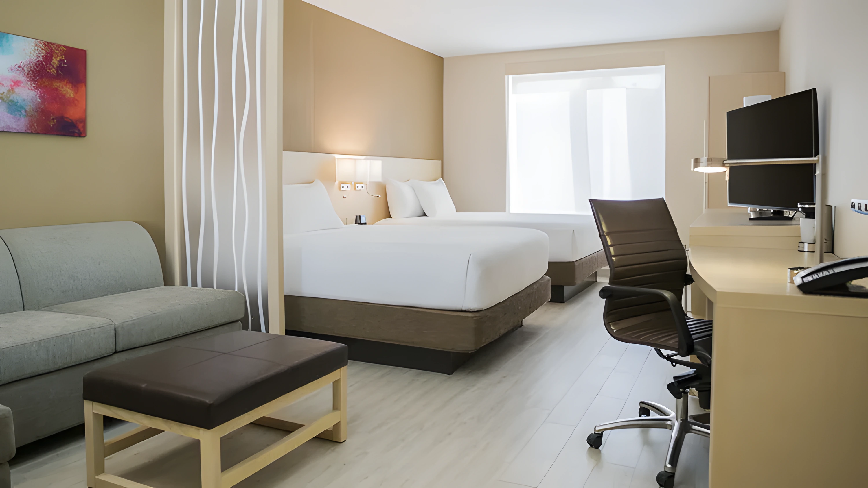 Hyatt Place — project photo 2 of 8