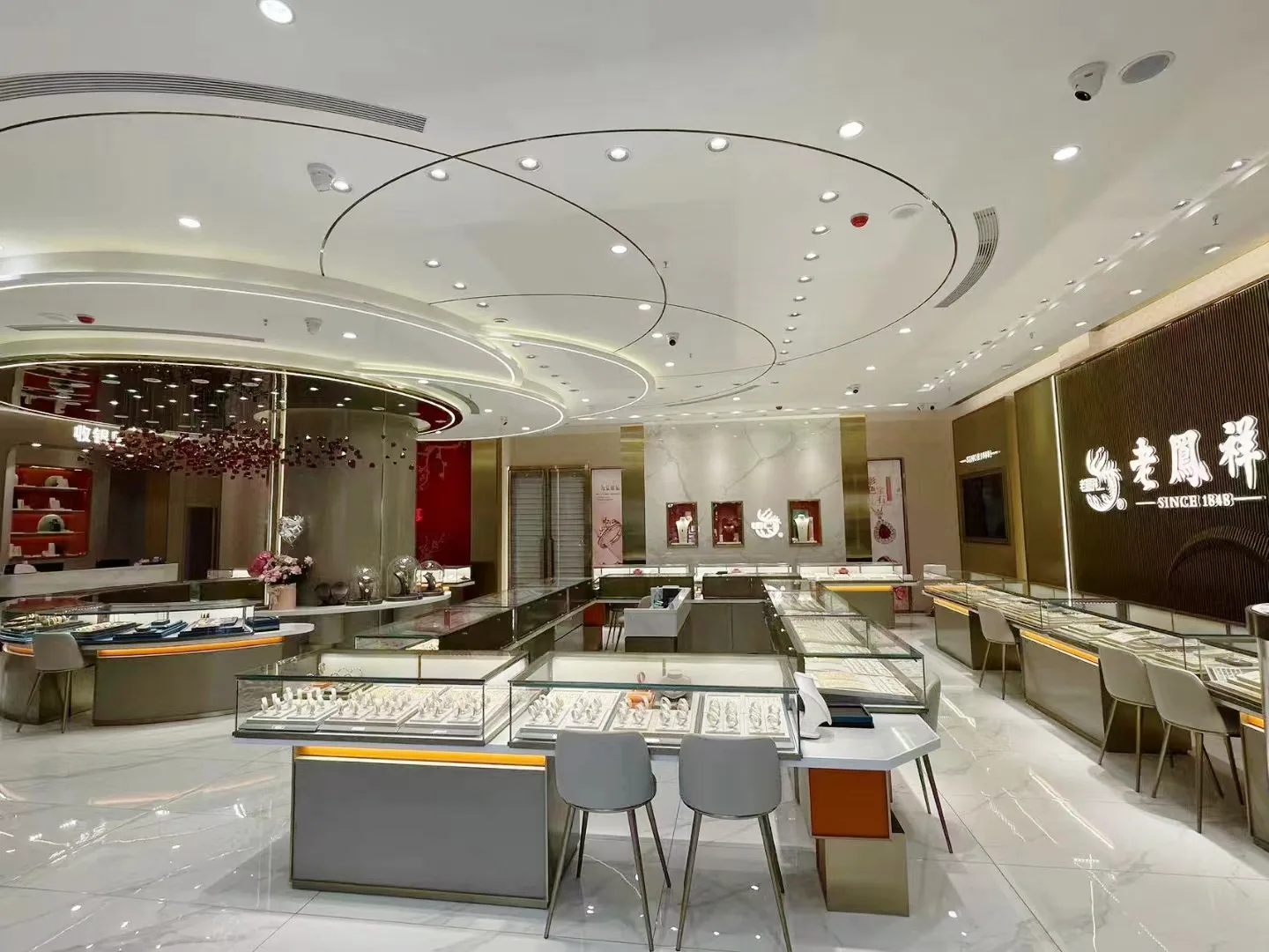 Lao Feng Xiang Gold — project photo 7 of 25