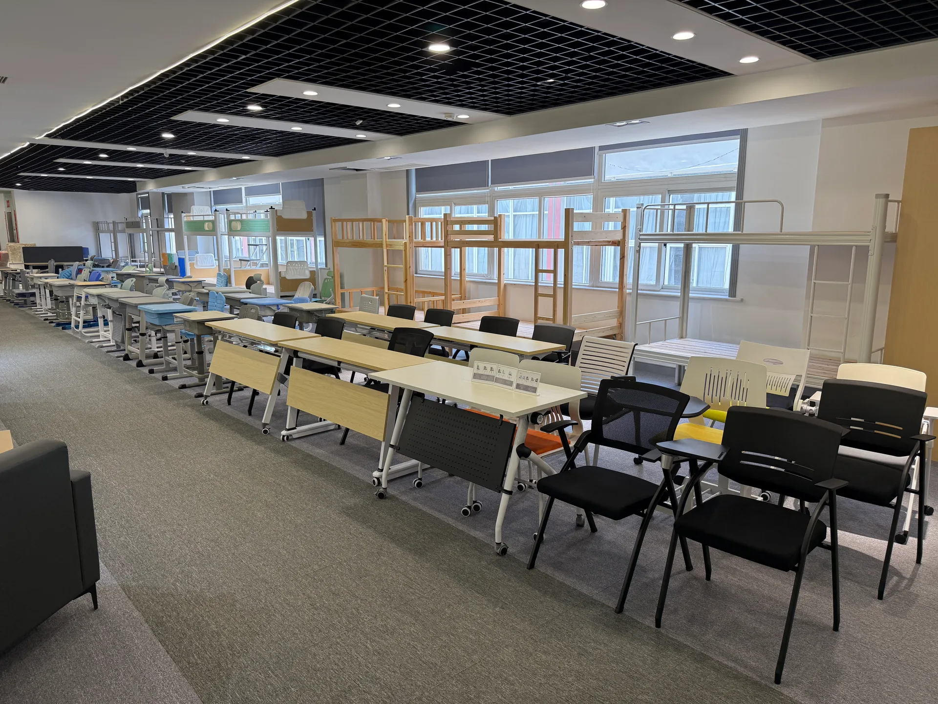 Kindergarten & School showroom category