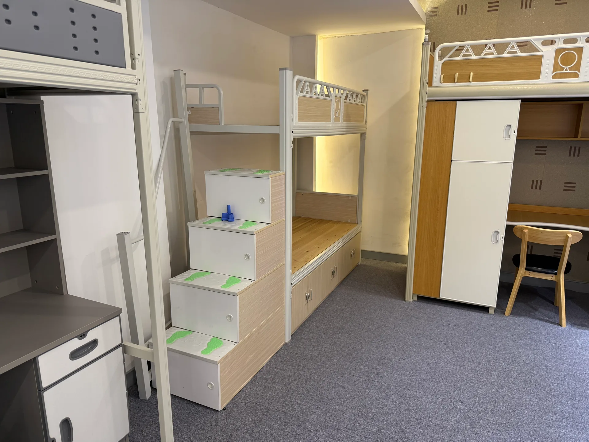 Kindergarten & School showroom image 5 of 10