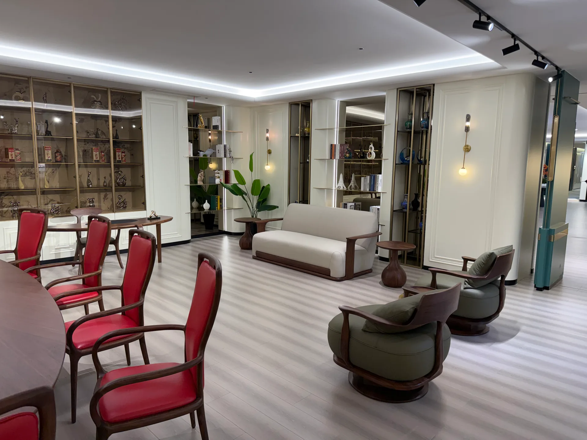 Living Rooms showroom image 5 of 8